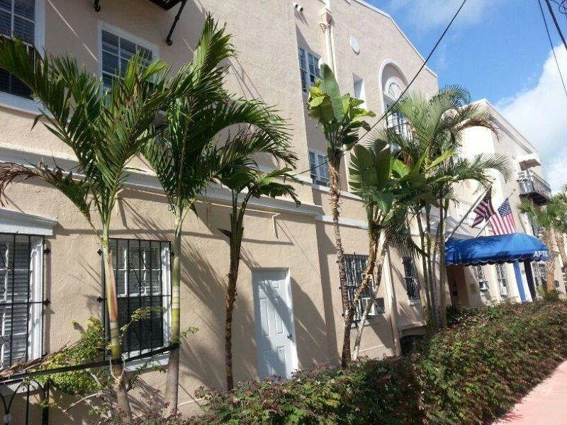 Sadigo Court Hotel Miami Beach Exteriör bild