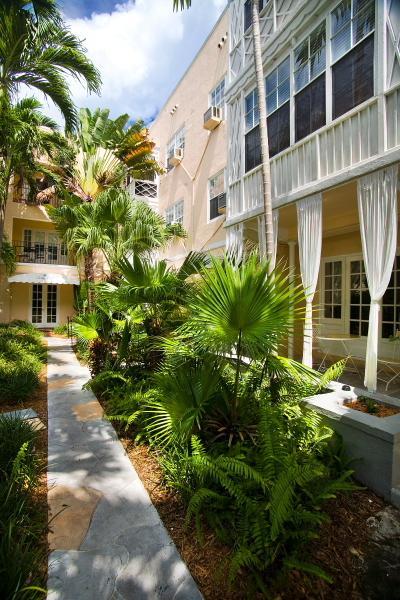 Sadigo Court Hotel Miami Beach Exteriör bild